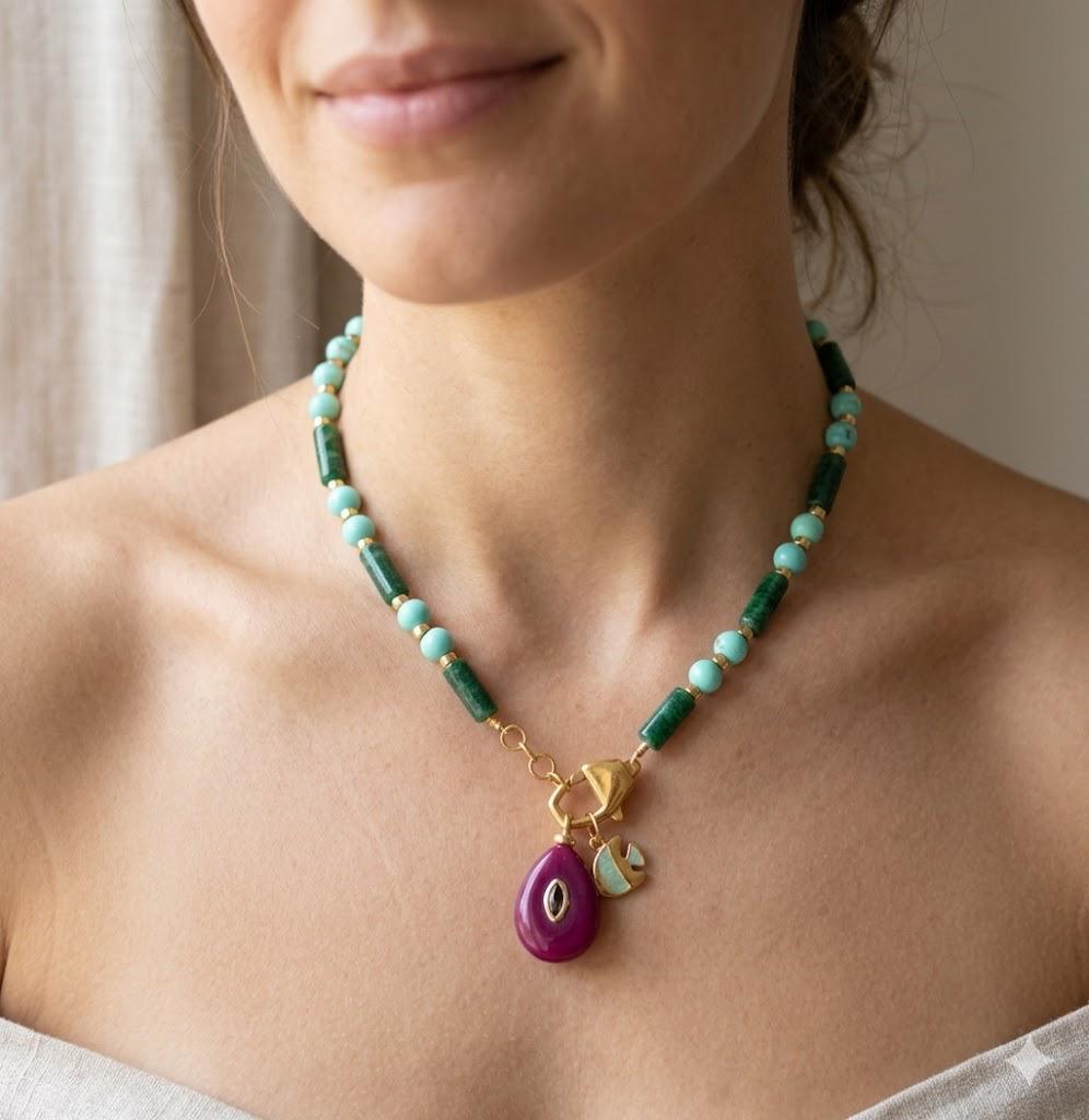 Collana Girocollo "Chromatic Soul" – Pietre Dure Verde e Viola