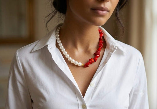 Collana "Ocean Contrast" – Perle di Mallorca e Corallo