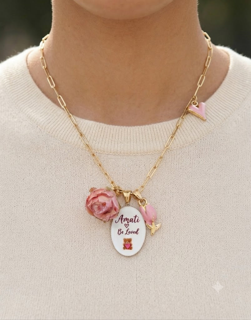 Collana "Amati": Il tuo promemoria quotidiano di bellezza