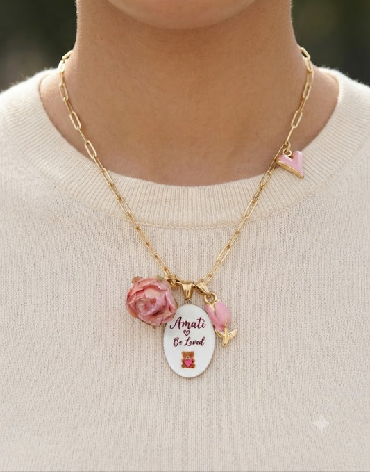 Collana "Amati": Il tuo promemoria quotidiano di bellezza