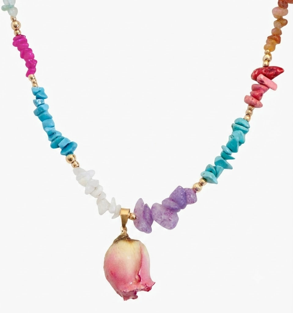 Collana "Arcobaleno Eterno" – Un trionfo di colore e natura