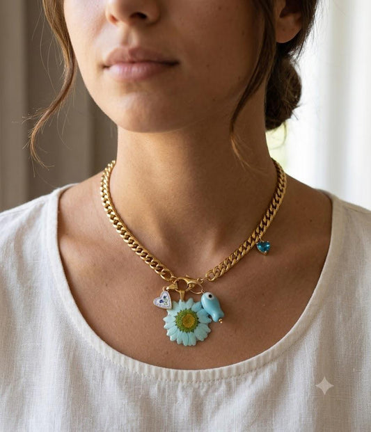 Collana " Blue Daisy" – Una margherita Eterna