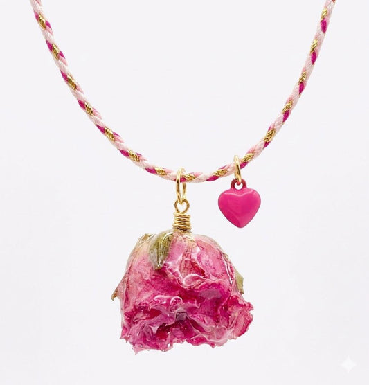 Linea Eterna – Intrecci di Cotone e Rose Vere